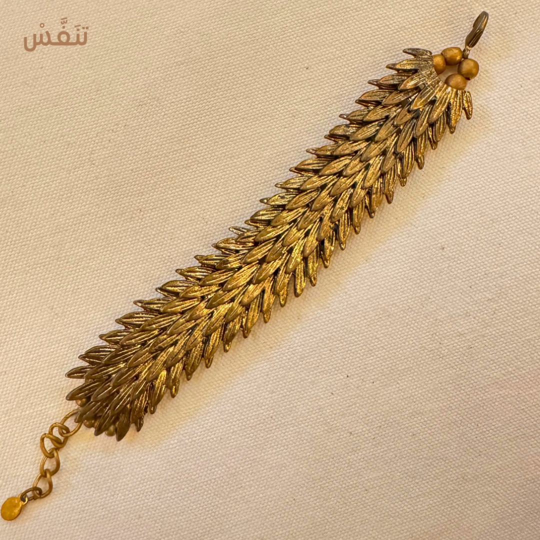 Antique Gold Overlapping Leaf Bracelet