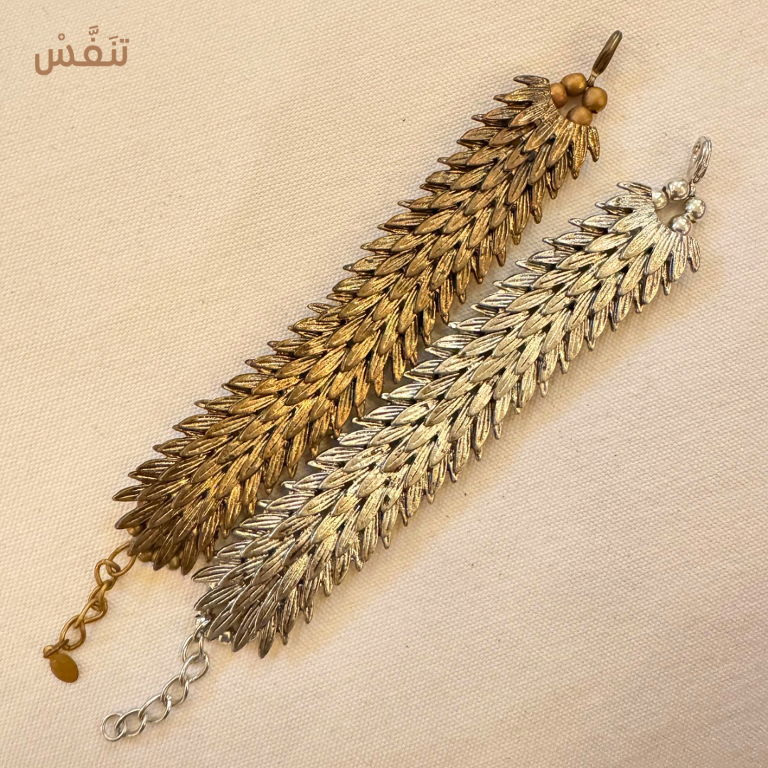 Antique Gold Overlapping Leaf Bracelet